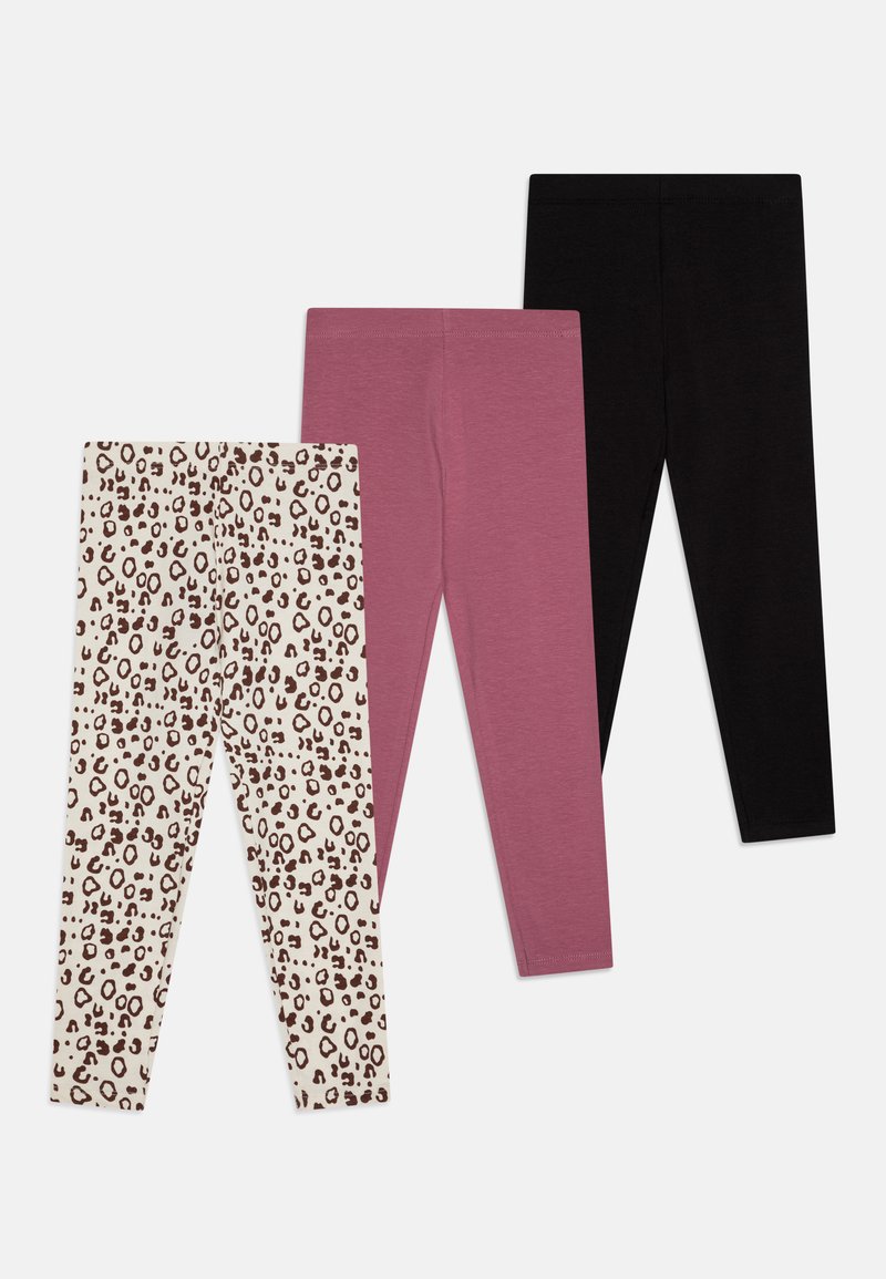 Trois paires de leggings : une avec un fond beige et un imprimé léopard marron, une entièrement rose et une entièrement noire. Tous ont une texture lisse.