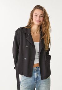 WITH BELT - Lehká bunda - black