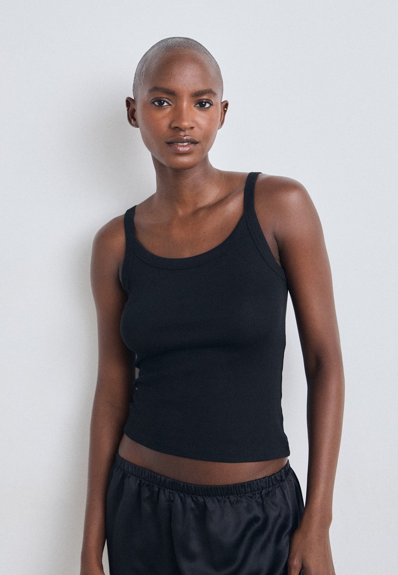 Lindex Pyjamapaita - black