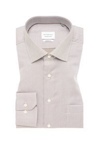 Lichtgrijze geweven shirt met een moderne pasvorm, klassieke kraag, witte knopen en één borstzak. Zachte textuur met een subtiel patroon.