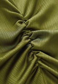 Next RUCHED CRINKLE MIDI- REGULAR FIT - Maxikleid - green
