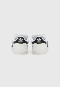 adidas Originals SUPERSTAR II UNISEX - Tenisky - white/core black