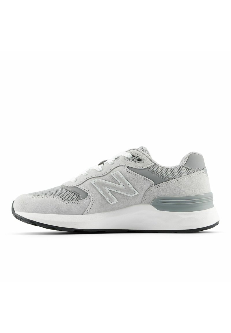FRESH FOAM X WALKING 880 V7 raincloud slate grey/grey
