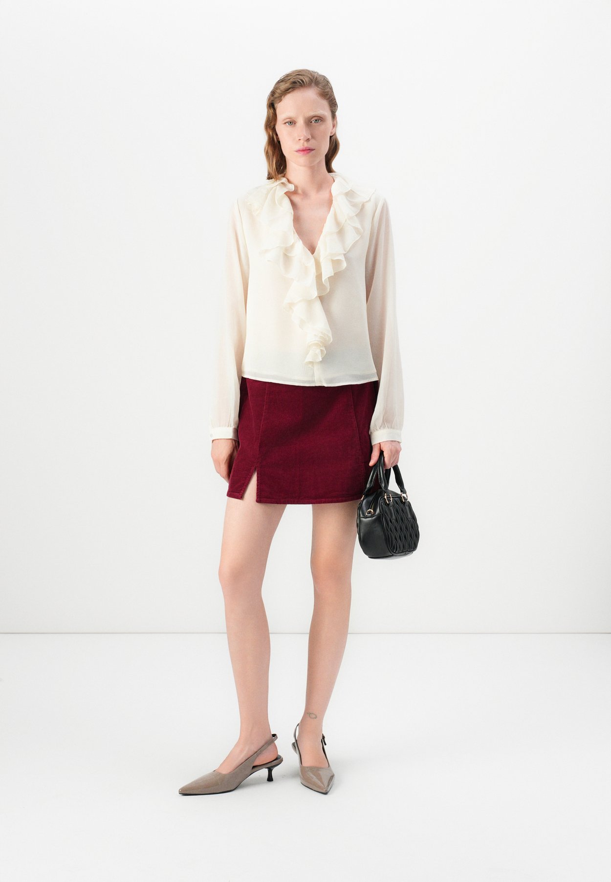 ONLNESSA Short