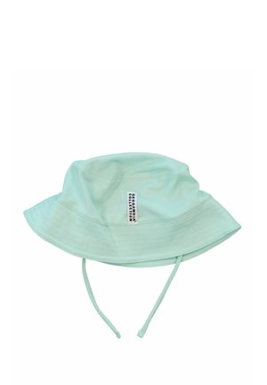 Helles mintgrünes Bucket-Hat aus strukturiertem Stoff, mit flacher Krempe, verstellbaren Kinnriemen und einem Logo-Tag, das an der Seite angenäht ist.