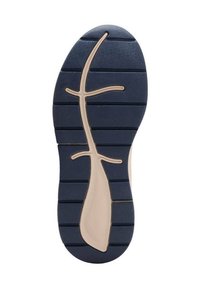 Morska podplata iz gumiranih čevljev s horizontalnimi utori, z bež teksturirano površino in ukrivljenimi poudarki za fleksibilnost in oprijem.