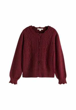 Burgundia kudum veste tekstureeritud diamond-mustriga, ümar kaelus ja nööbikinnitus. Omab pufitud varrukaid ja kooritud mansette.