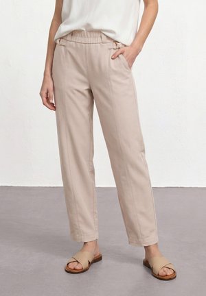 Street One, BARREL LEG HOSE MIT SCHNALLENDETAIL - Bukser - sepia sand
