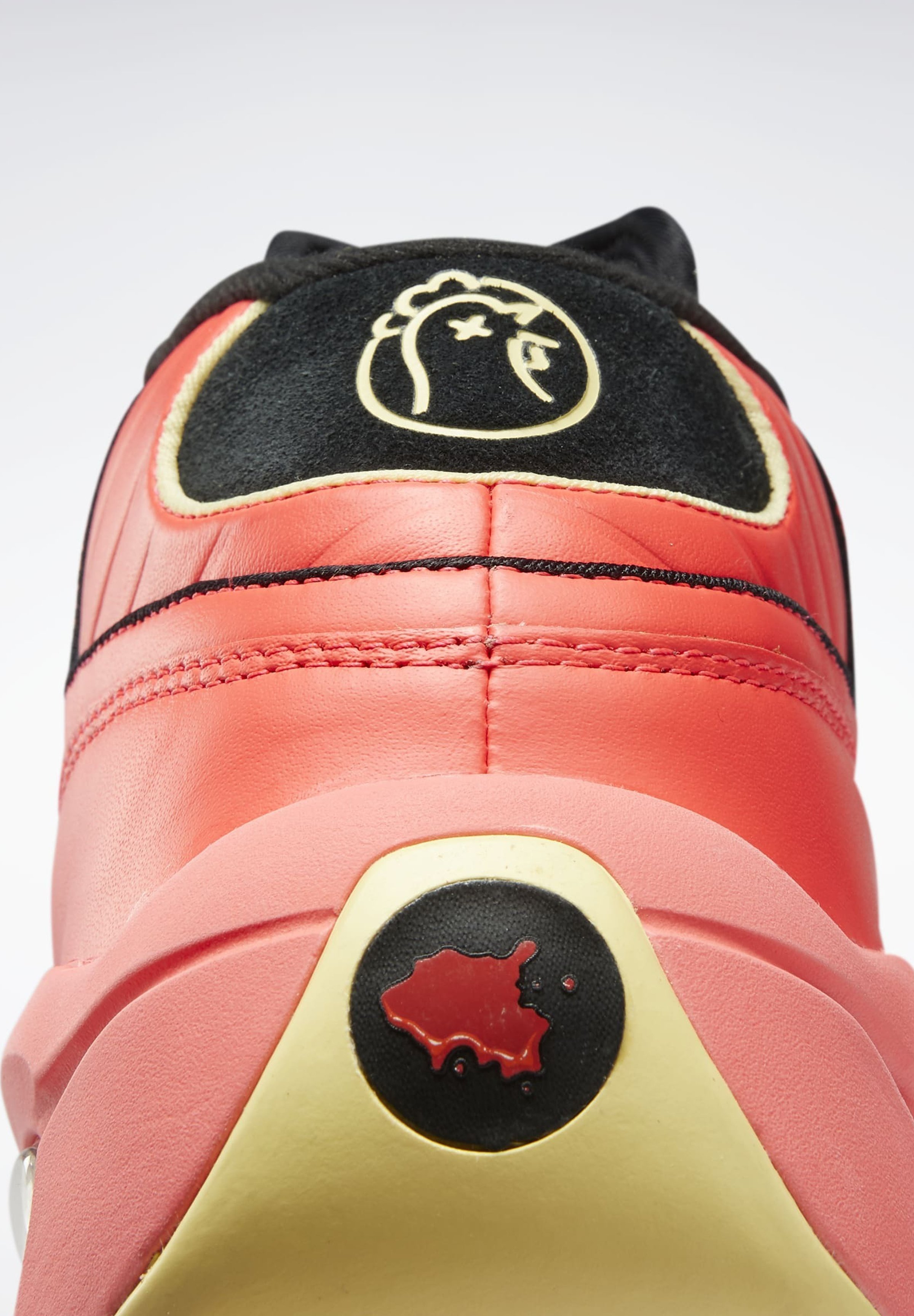 Reebok Classic HOT ONES QUESTION MID 