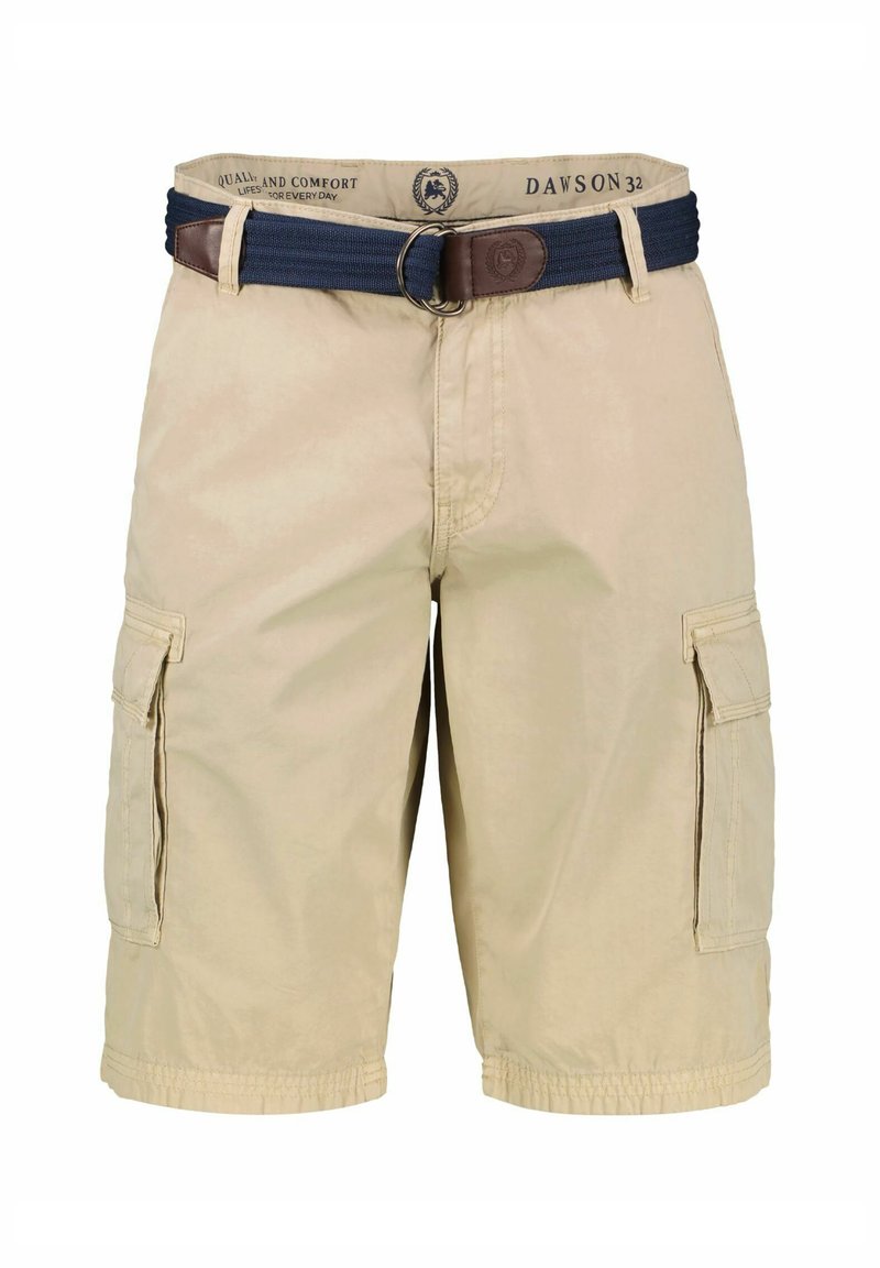 Beige cargoshorts met twee zijzakken, gemaakt van een katoenen blendstof. Voorzien van een elastische blauwe tailleband met een bruine riem en een metalen gesp.