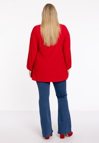 YOEK MIT V AUSSCHNITT - Blouse - red