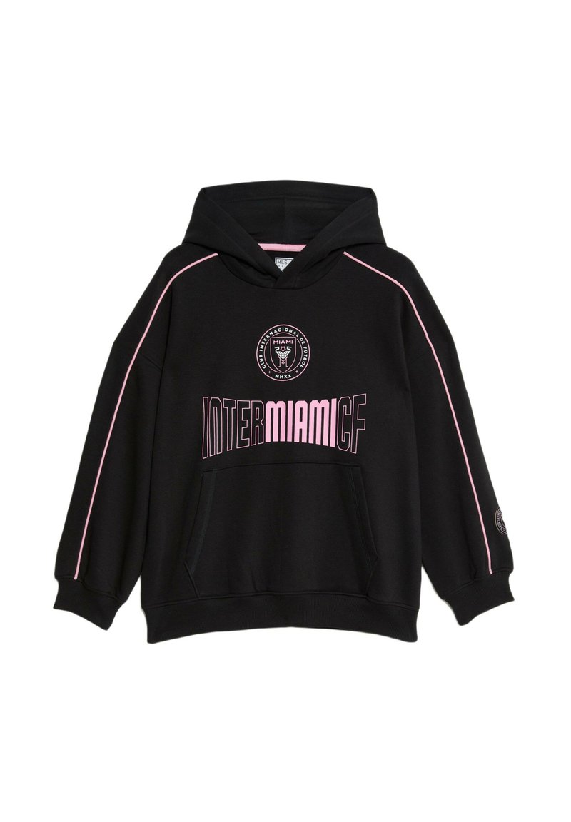 Felpa nera con maniche lunghe, dettagli rosa lungo le cuciture, grande tasca frontale, logo stampato e testo "INTERMIAMICF" sulla parte anteriore.