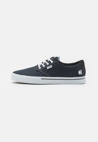 Unselected, blue/black/white