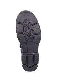 Semelle de chaussure en caoutchouc noir avec des rainures profondes, des motifs angulaires et une surface texturée. Comprend un logo et un indicateur de taille.