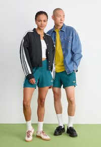 Thumbnail Image 3