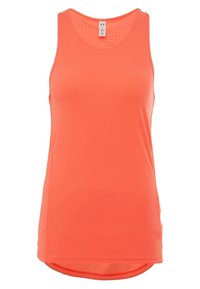 Camiseta sin mangas en un vibrante color coral, hecha de una tela transpirable. Presenta un dobladillo redondeado, paneles de malla texturizada y un diseño deportivo.