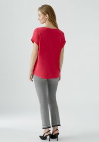 Oui AYANO - T-Shirt basic - jazzy