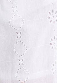 Koton Bukser - white