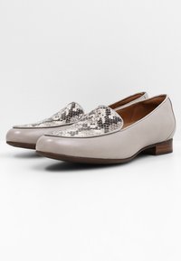 Clarks UN BLUSH EASE - Slip-ons - beige