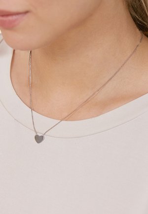 EDBLAD PURE HEART - Grandinėlė - steel