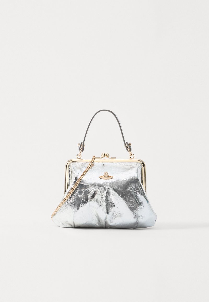 Vivienne Westwood - GRANNY FRAME PURSE - Håndveske - silver, Forstørre