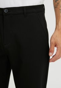 Solid SDFREDERIC REGULAR FIT - Chino kalhoty - black
