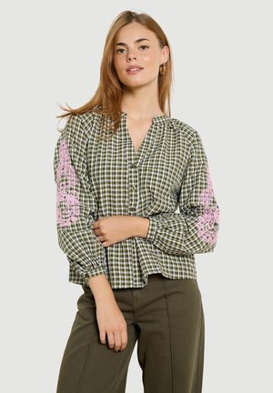 LolaLiza, EMBROIDERED CHECKED SHIRT EMBROIDERED CHECKED SHIRT - Blouse - khaki faded