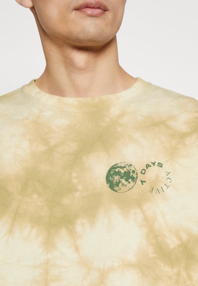 7 DAYS Active GRAPHIC LONG SLEEVE TEE UNISEX - Μπλούζα με μακριά μανίκια - tie dye sand