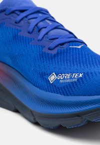 HOKA CLIFTON 9 GTX - Scarpe da corsa su strada - dazzling blue evening sky