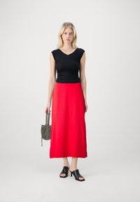 GAP PULL ON SKIRT - Fustă maxi - slipper red