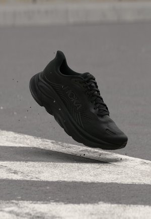 HOKA, CLIFTON 11 - Обувки за бягане по асфалт - black/black