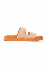 Sandale à glissière orange et crème avec une tige en mesh respirant, dotée d'un design découpé, d'une semelle texturée et de détails de couture contrastés.