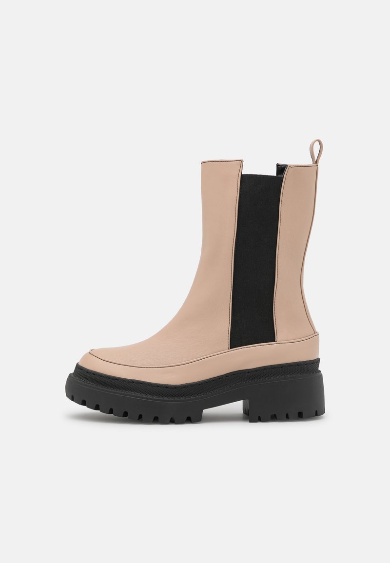 MIREIA PLAYÀ Plateaulaarzen beige MIREIA PLAYÀ Plateaulaarzen beige