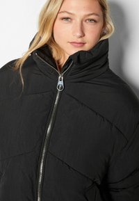 Bershka - OVERSIZE  - Winterjas - black - 3