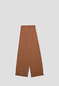 Sciarpa lavorata a maglia marrone con estremità a coste. Presenta un piccolo logo su un'estremità. Texture morbida, forma rettangolare, adatta per l'inverno.