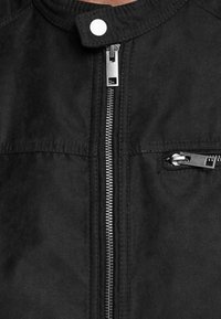Jack & Jones JJEROCKY NOOS - Casaco de pele sintética - black
