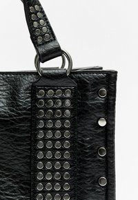 Stradivarius Håndtasker - black