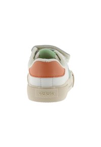 Victoria Shoes SCRATCH - Chaussures premiers pas - vert