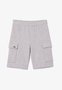 Shorts in cotone grigiocon una vestibilità rilassata, dotati di due tasche cargo laterali e un piccolo logo verde sulla tasca sinistra. Inclusa una cintura elastica.
