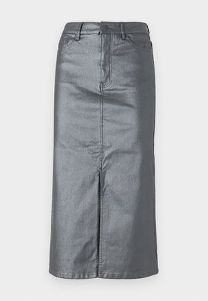 Metalgrå denim-nederdel med en lige form, for-slids, fem-lomme design og knaplukning i taljen. Flade sømme er synlige.