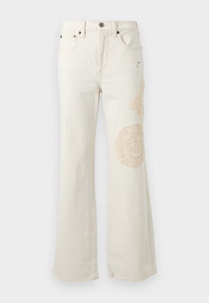 Abercrombie & Fitch, RELAXED - Jean boyfriend - white