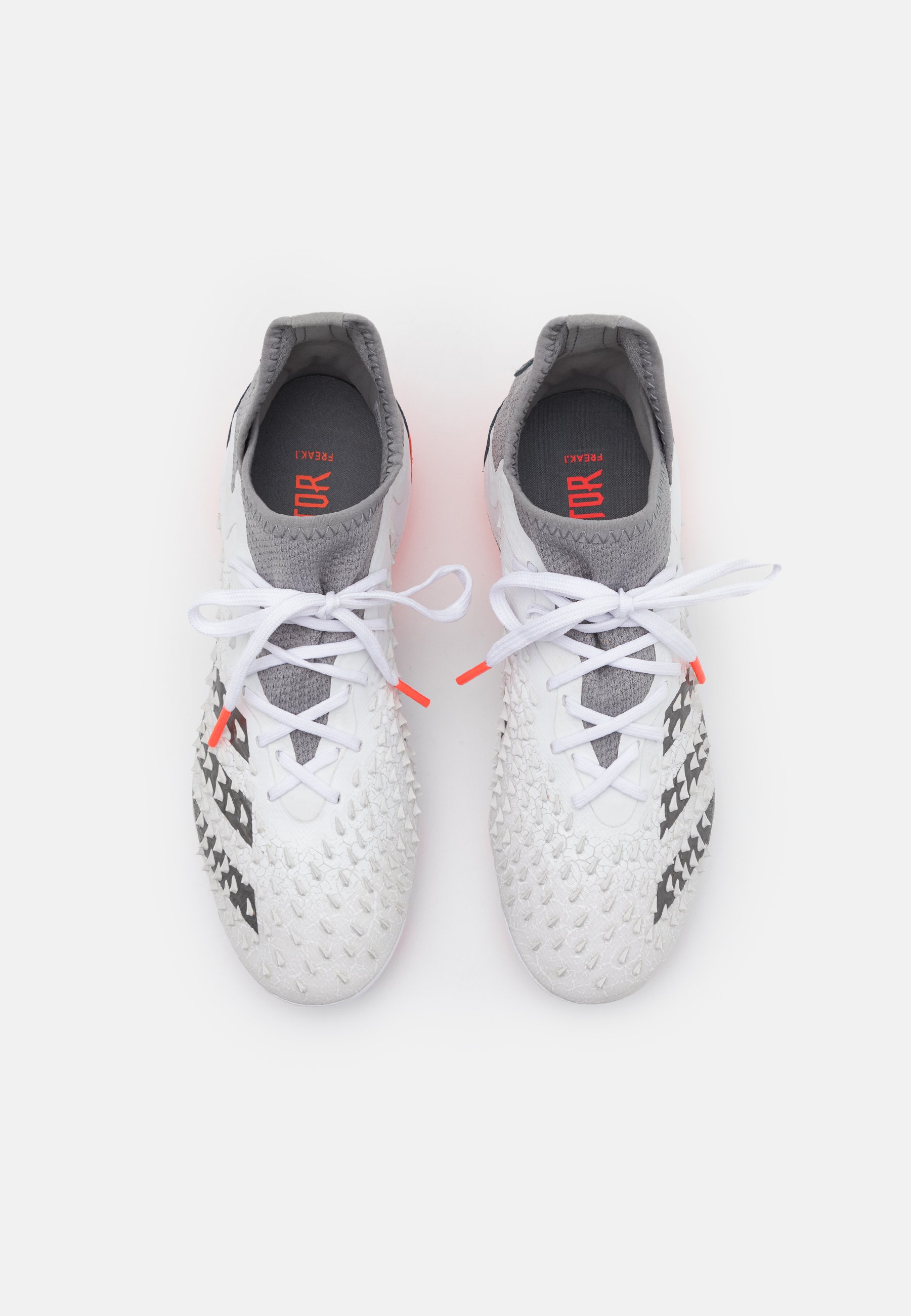 adidas Performance PREDATOR FREAK .1 FG UNISEX - Futbolo batai su išlietais  kapliukais - footwear white/iron metallic/solar red/balta - Zalando.lt