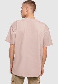 Upscale by Mister Tee 4 AM OVERSIZE TEE - T-shirt imprimé - pink