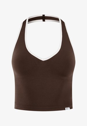 Braunes Halter-Crop-Top mit weißem Besatz, nahtlosem Design und einem kleinen Stoffetikett am unteren Saum.