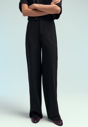 PULL&BEAR STRAIGHT czarny