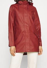 Vero Moda Parkas - dark red