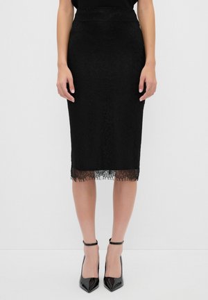 Pencil skirt - black
