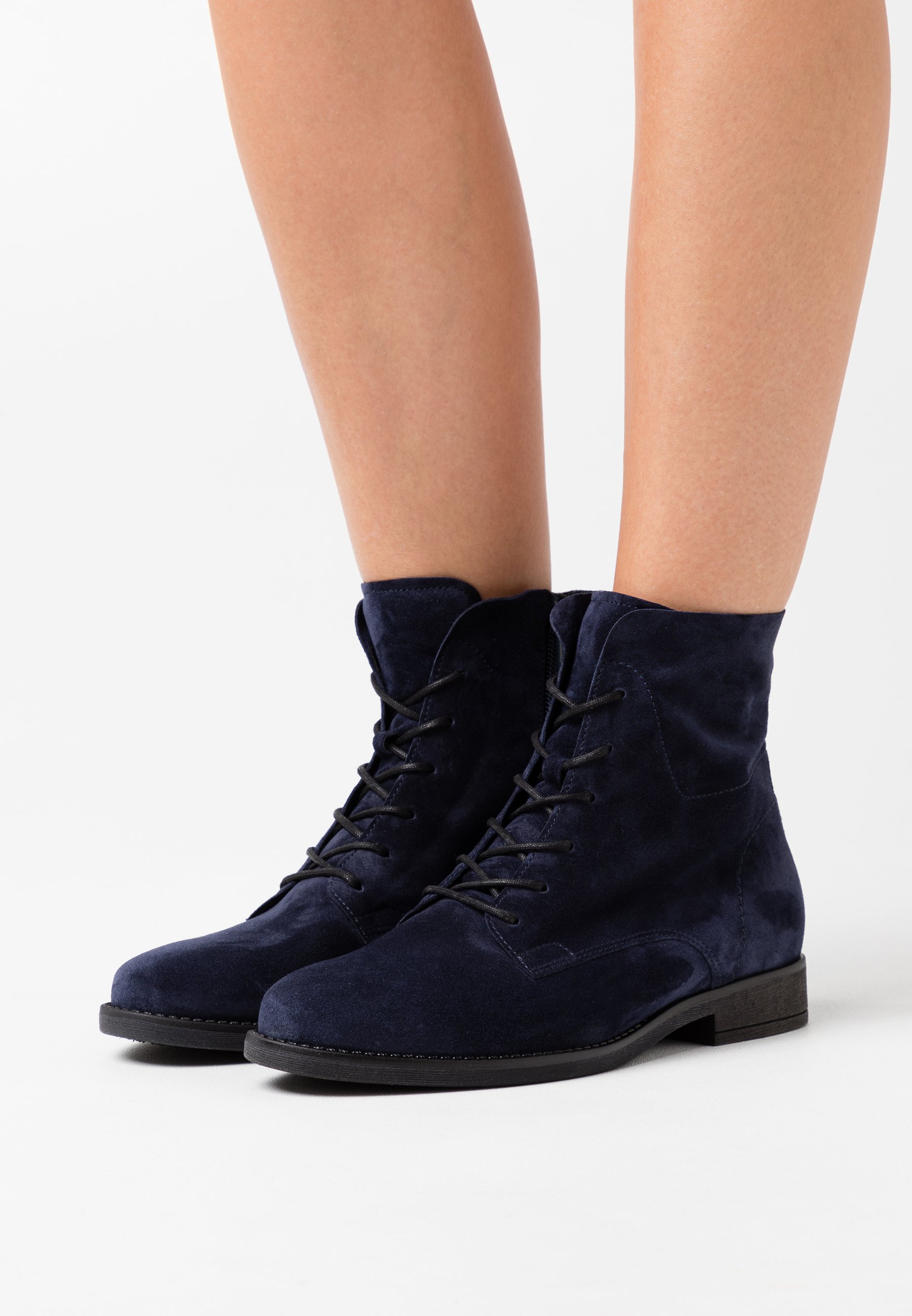 gabor comfort ankle boots