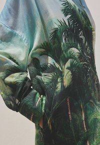 Next COVER-UP REGULAR FIT - Strandaccessoire - green blue scene print