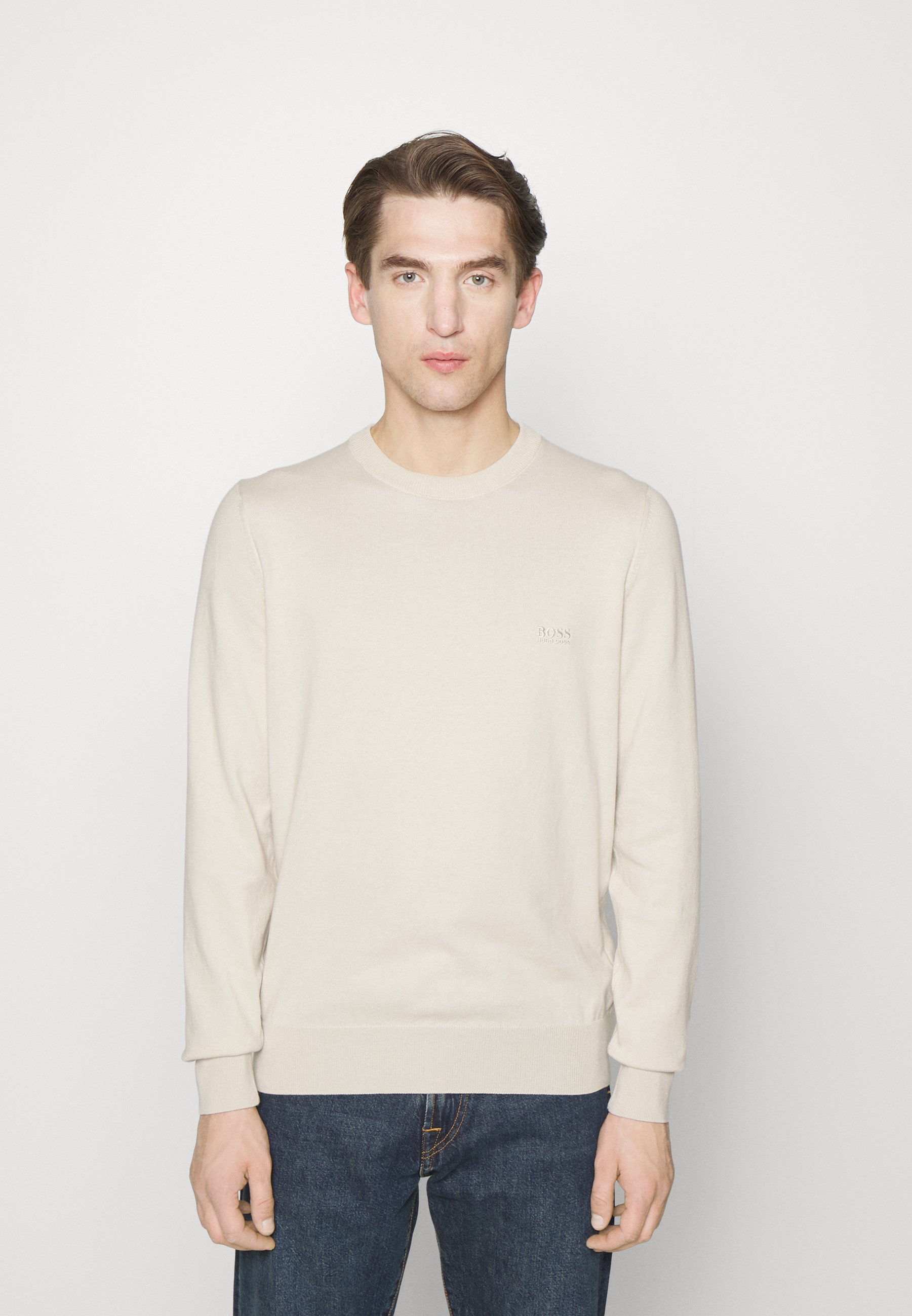 boss white jumper